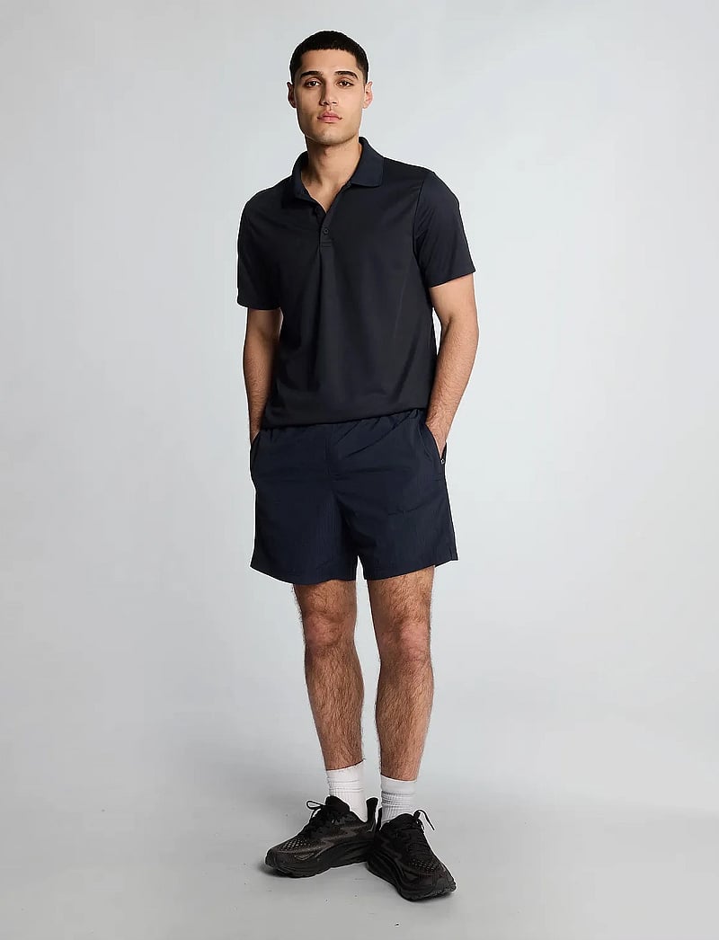 Lyle & Scott - Lightweight Ripstop Short - casual shorts - z271 dark navy - 0