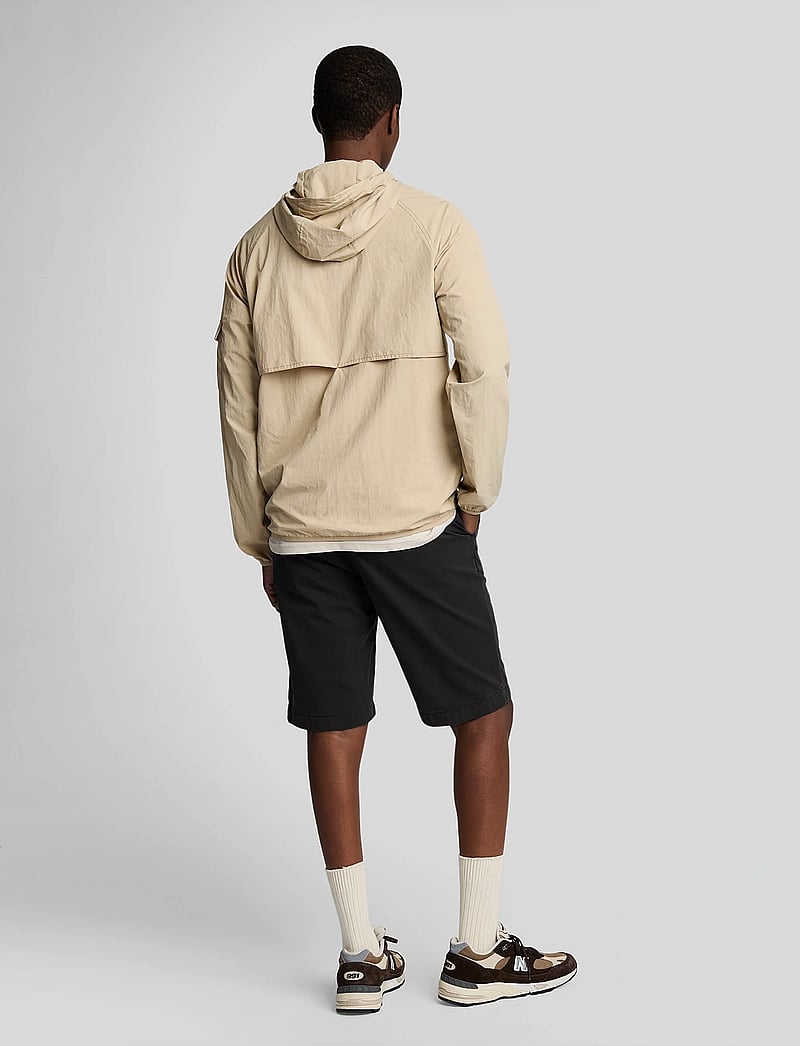 Lyle & Scott - Chino Short - chinos shorts - z865 jet black - 3