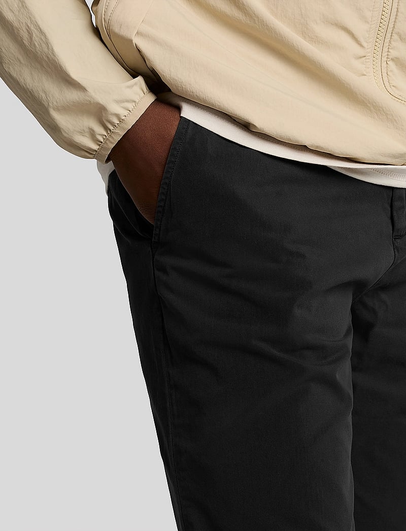 Lyle & Scott - Chino Short - chinos shorts - z865 jet black - 5