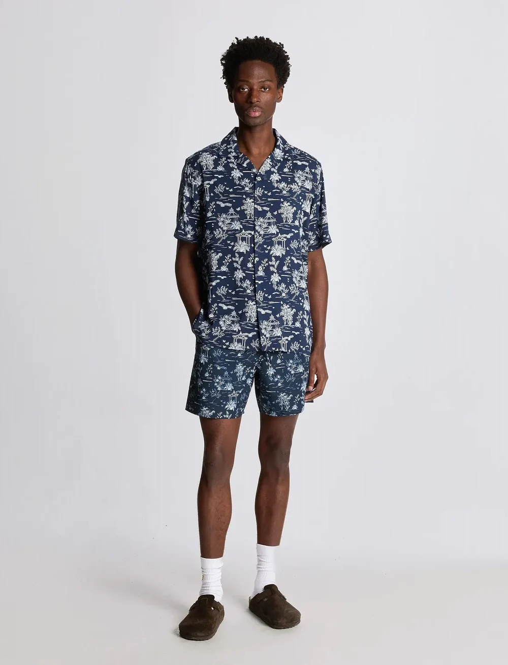 Lyle & Scott - Botanical Garden Print Swimshort - swim shorts - z271 dark navy - 0
