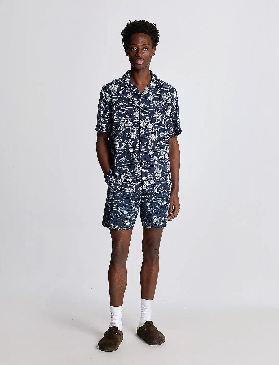 Lyle & Scott - Botanical Garden Print Swimshort - maudymosi šortai - z271 dark navy - 0