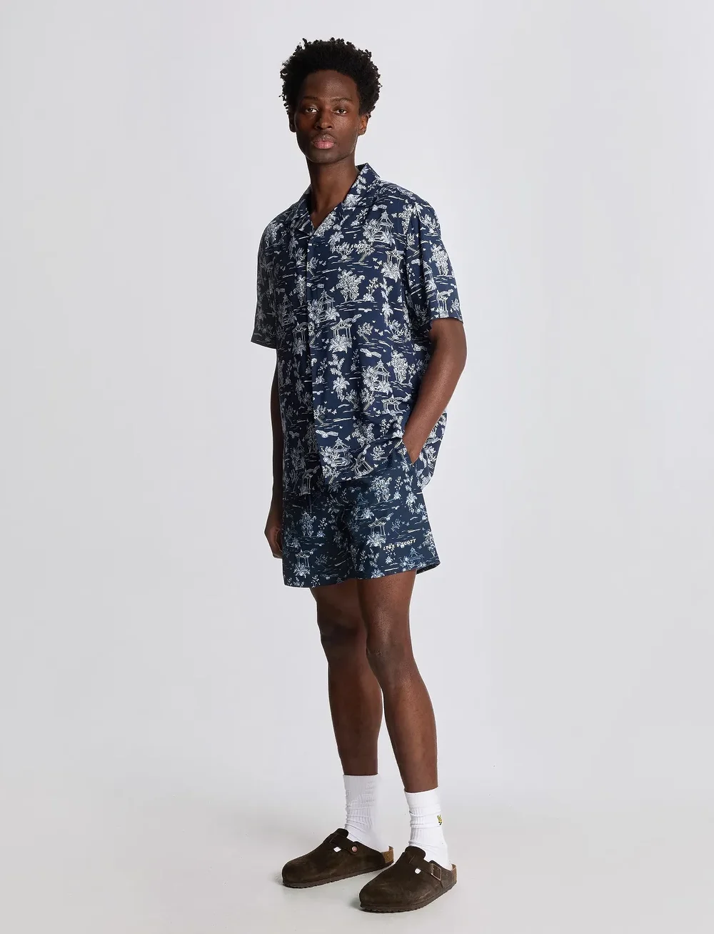 Lyle & Scott - Botanical Garden Print Swimshort - swim shorts - z271 dark navy - 4