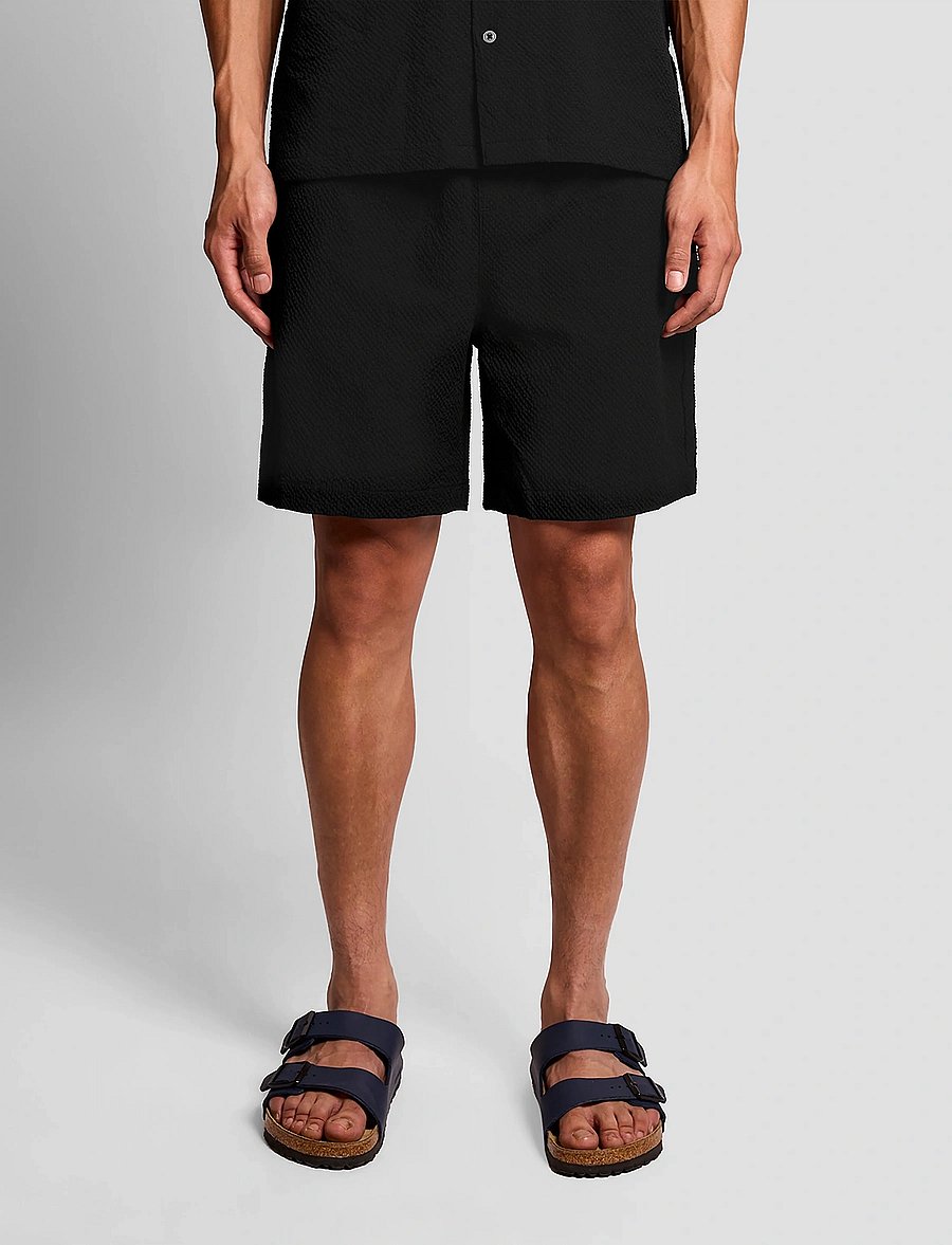 Lyle & Scott - Crinkle Resort Short - freizeitshorts - jet black - 0