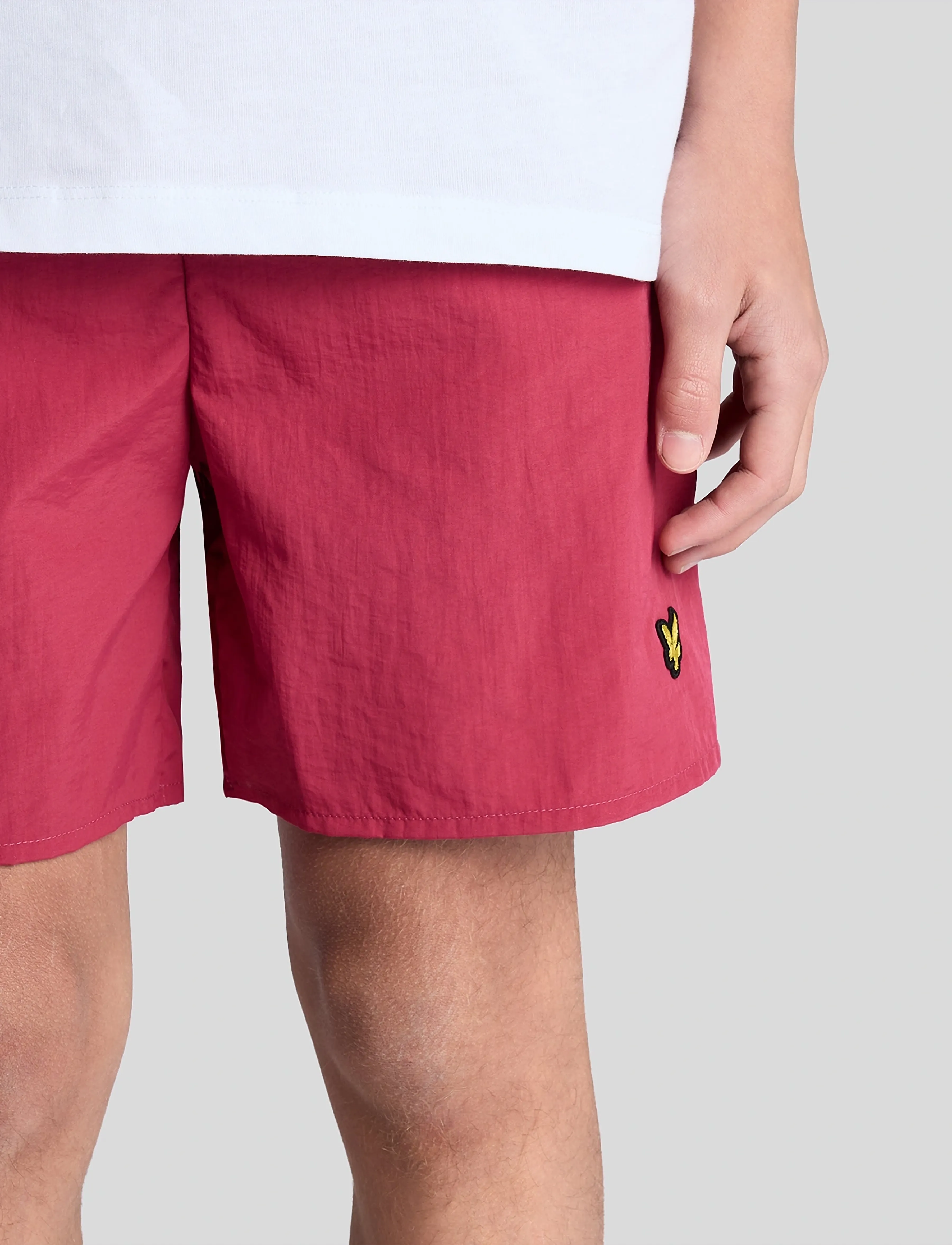 Lyle & Scott - Plain Swim Short - gode sommertilbud - e46 cranberry - 4