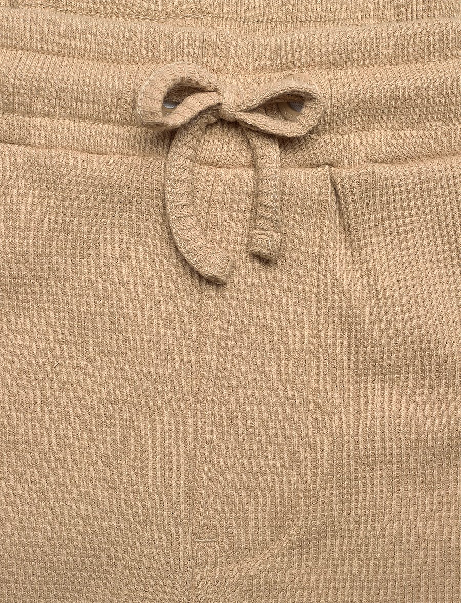 Lyle & Scott - Waffle Short - sweatshorts - x37 dark sand - 3