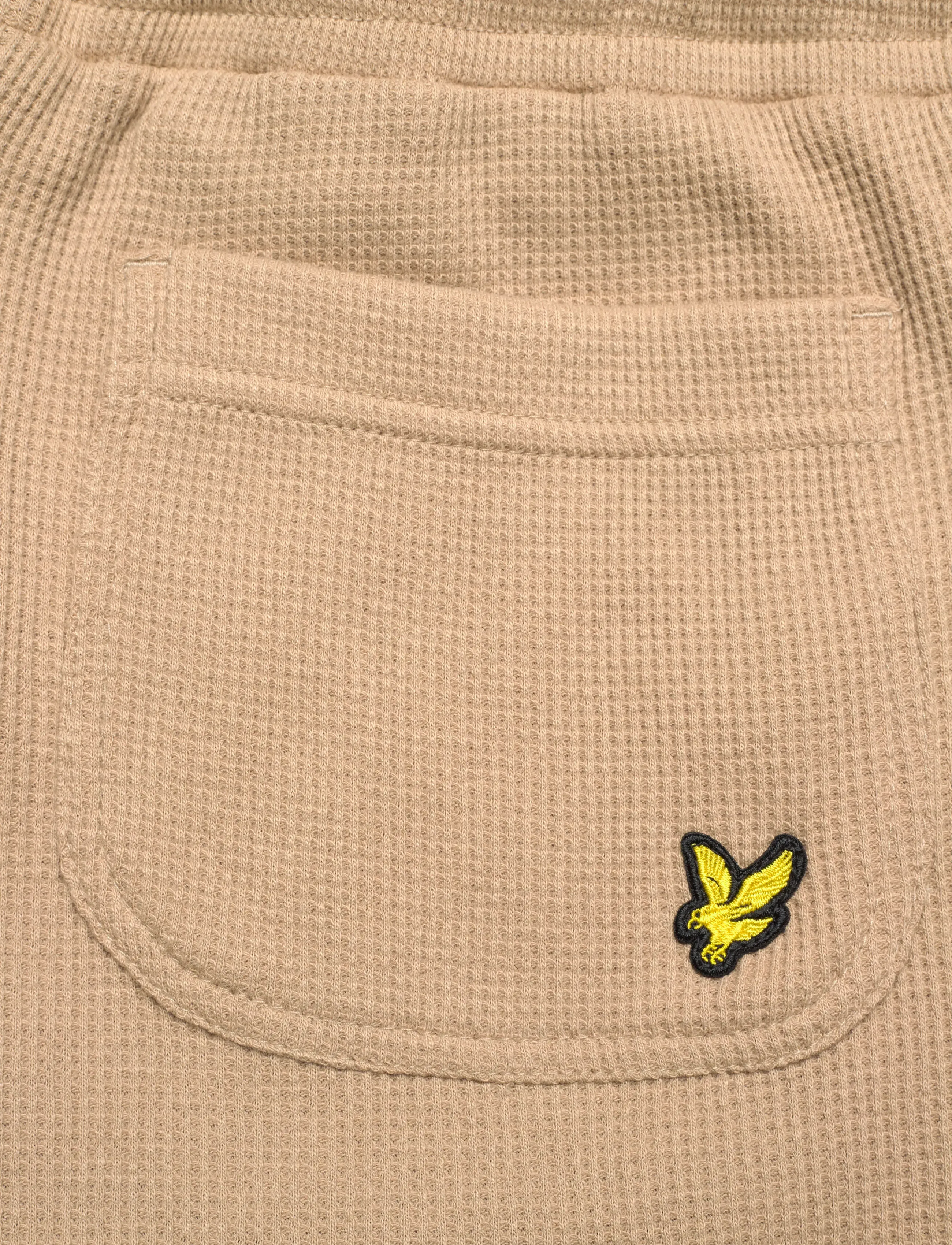 Lyle & Scott - Waffle Short - sweat shorts - x37 dark sand - 4