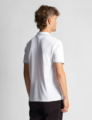 Lyle & Scott - Tipped Polo Shirt - kortærmede poloer - white/ light blue - 3