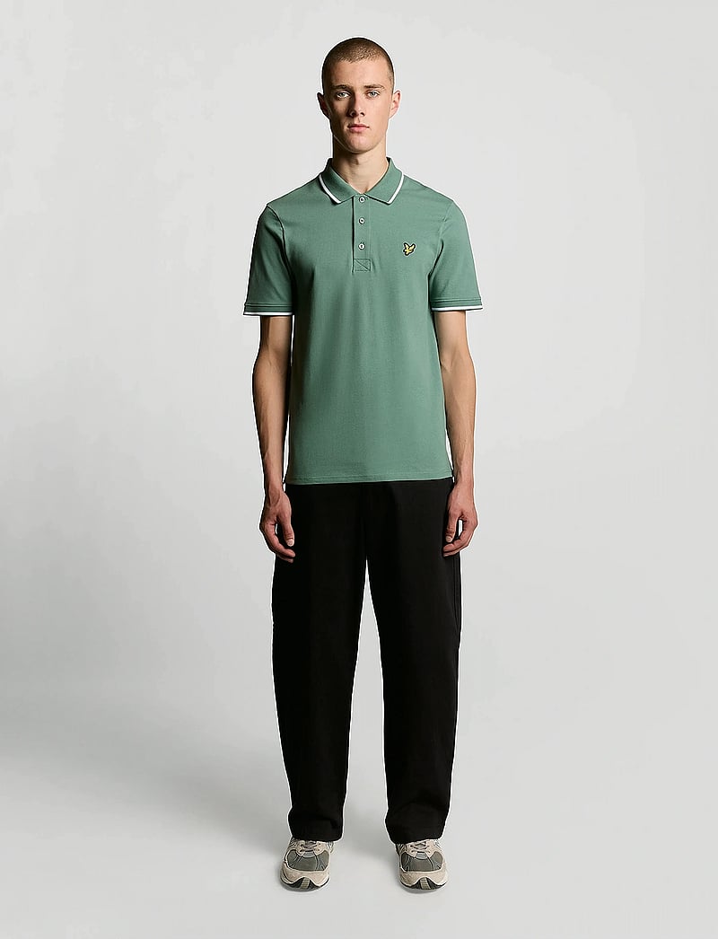 Lyle & Scott - Tipped Polo Shirt - kortærmede poloer - x939 agave green/ white - 4