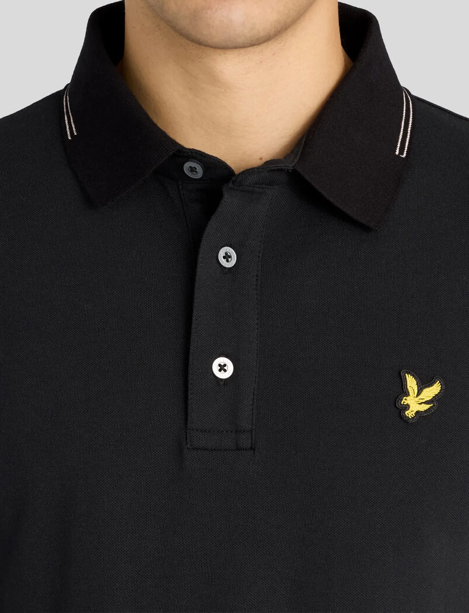 Lyle & Scott - Fine Tipped Polo Shirt - kurzärmelig - jet black/ soft peach - 4