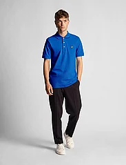 Lyle & Scott - Plain Polo Shirt - kortärmade pikéer - bright blue - 4