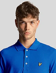 Lyle & Scott - Plain Polo Shirt - lyhythihaiset - bright blue - 5