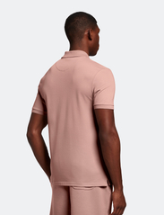 Lyle & Scott - Plain Polo Shirt - kortærmede poloer - hutton pink - 4