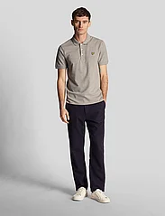 Lyle & Scott - Plain Polo Shirt - lyhythihaiset - mid grey marl - 4