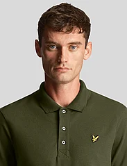 Lyle & Scott - Plain Polo Shirt - polo marškinėliai trumpomis rankovėmis - olive - 5