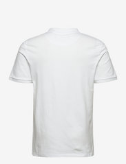 Lyle & Scott - Plain Polo Shirt - kortærmede poloer - white - 1