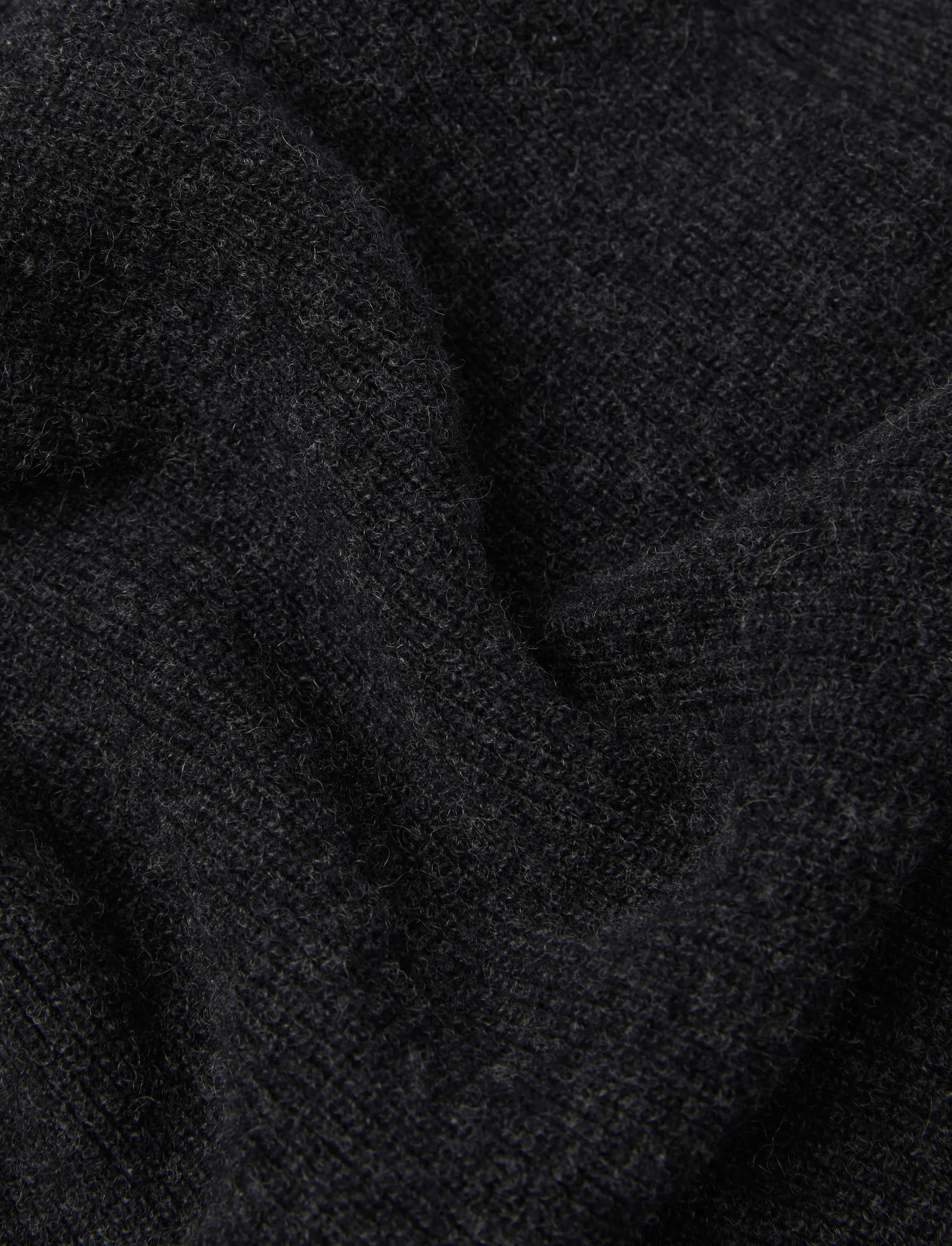 Lyle & Scott - Lambswool Ribbed Scarf - winter scarves - jet black marl - 3