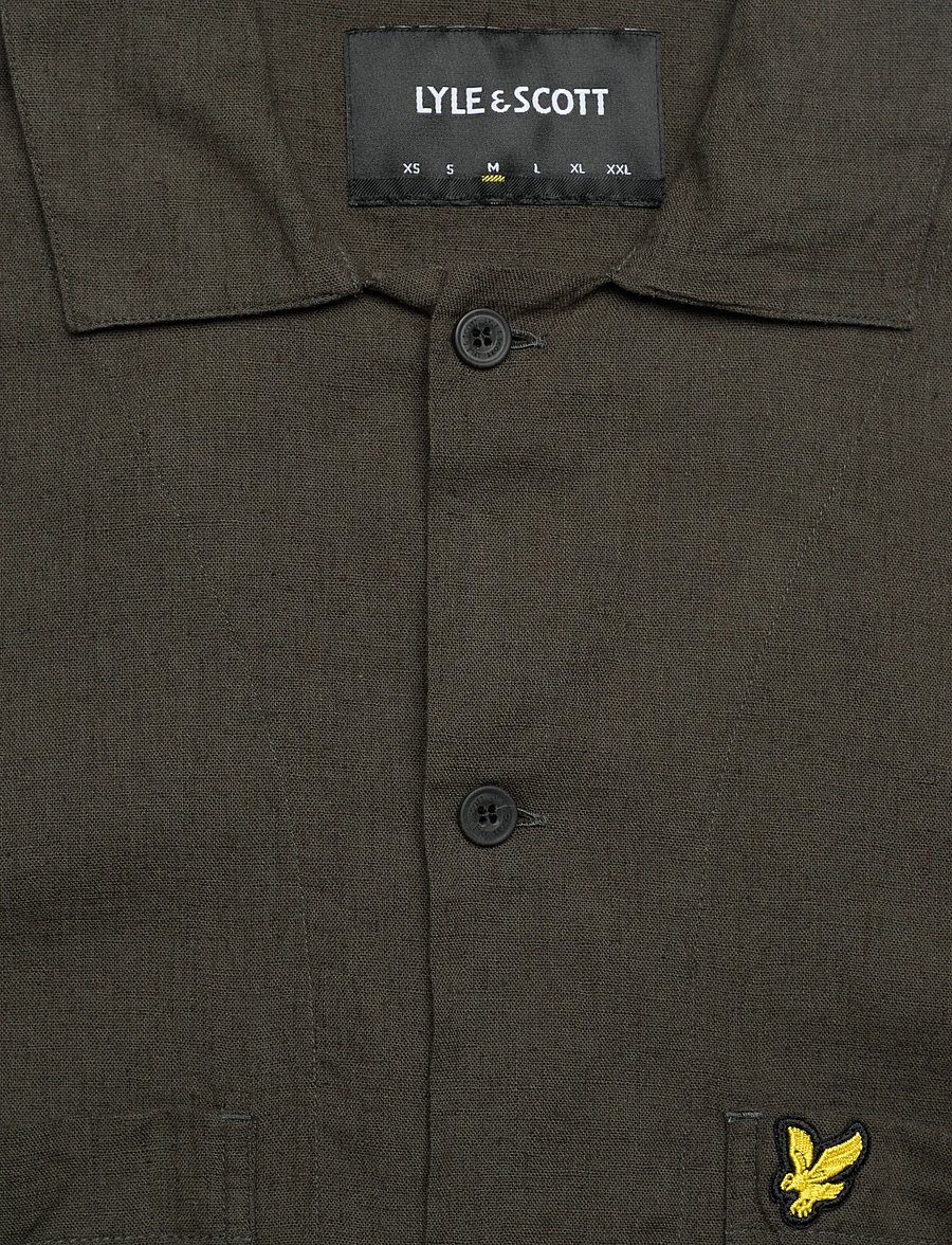 Lyle & Scott - Cuban Collar Short Sleeve Shirt - lühikeste varrukatega särgid - y118 soft black - 5