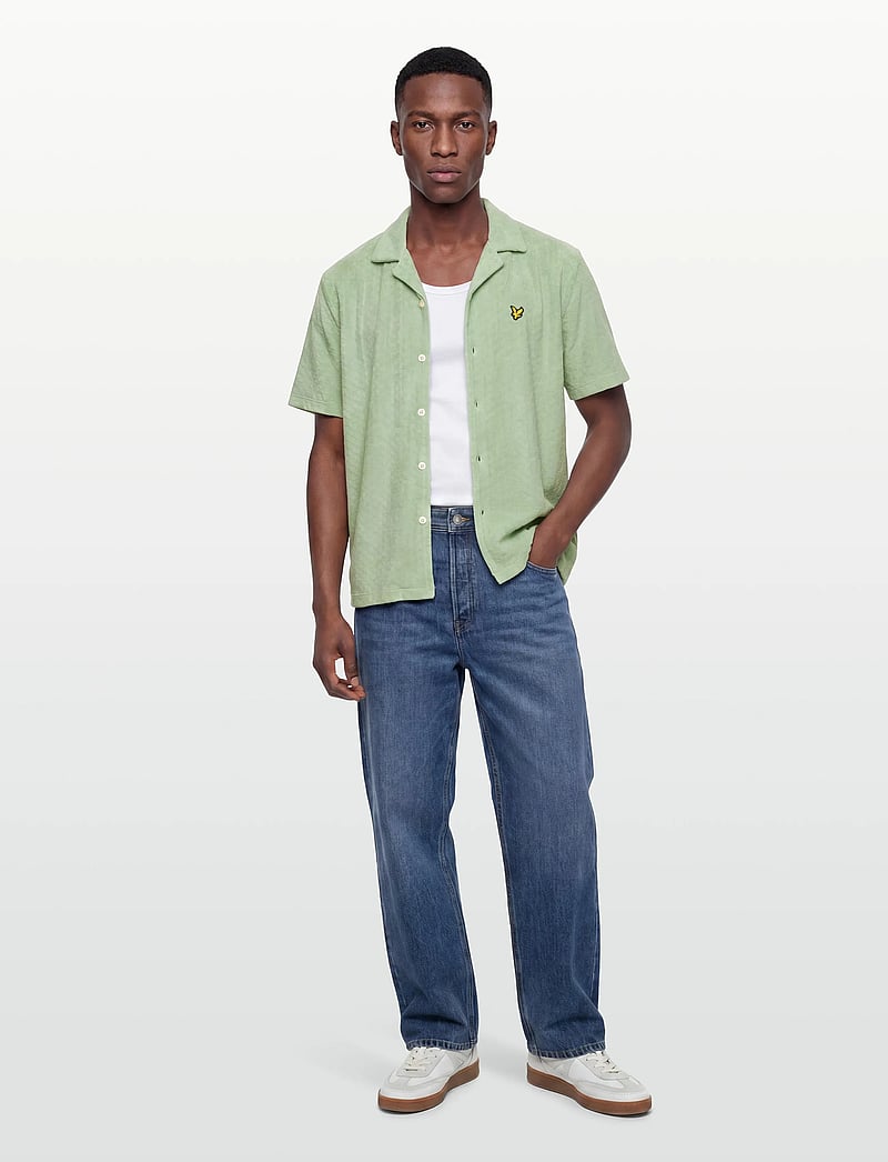 Lyle & Scott - Honeycomb Towelling Resort Shirt - kortærmede skjorter - misty sage - 0