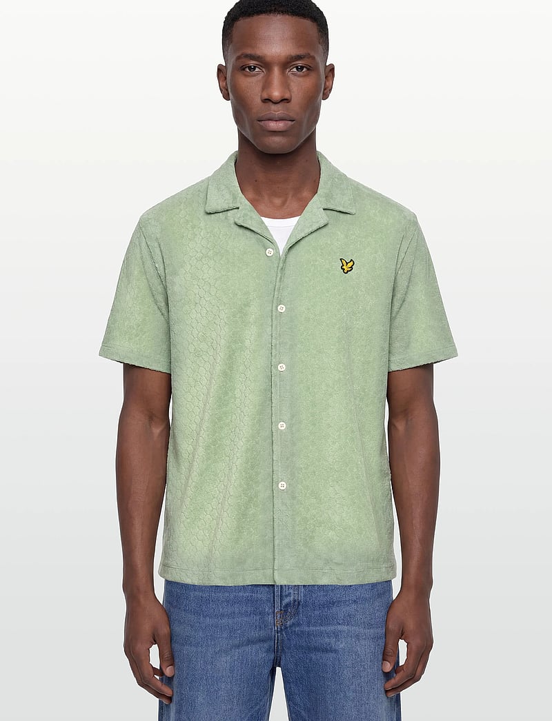 Lyle & Scott - Honeycomb Towelling Resort Shirt - kortærmede skjorter - misty sage - 3