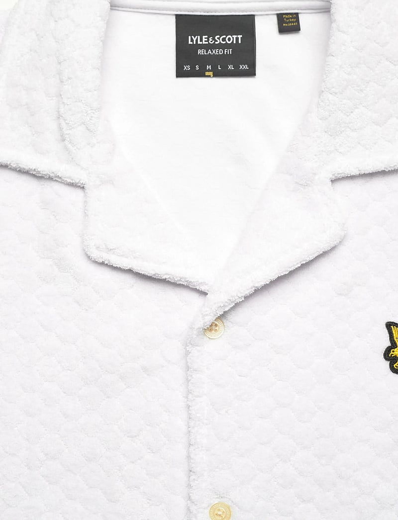 Lyle & Scott - Honeycomb Towelling Resort Shirt - marškiniai trumpomis rankovėmis - white - 5
