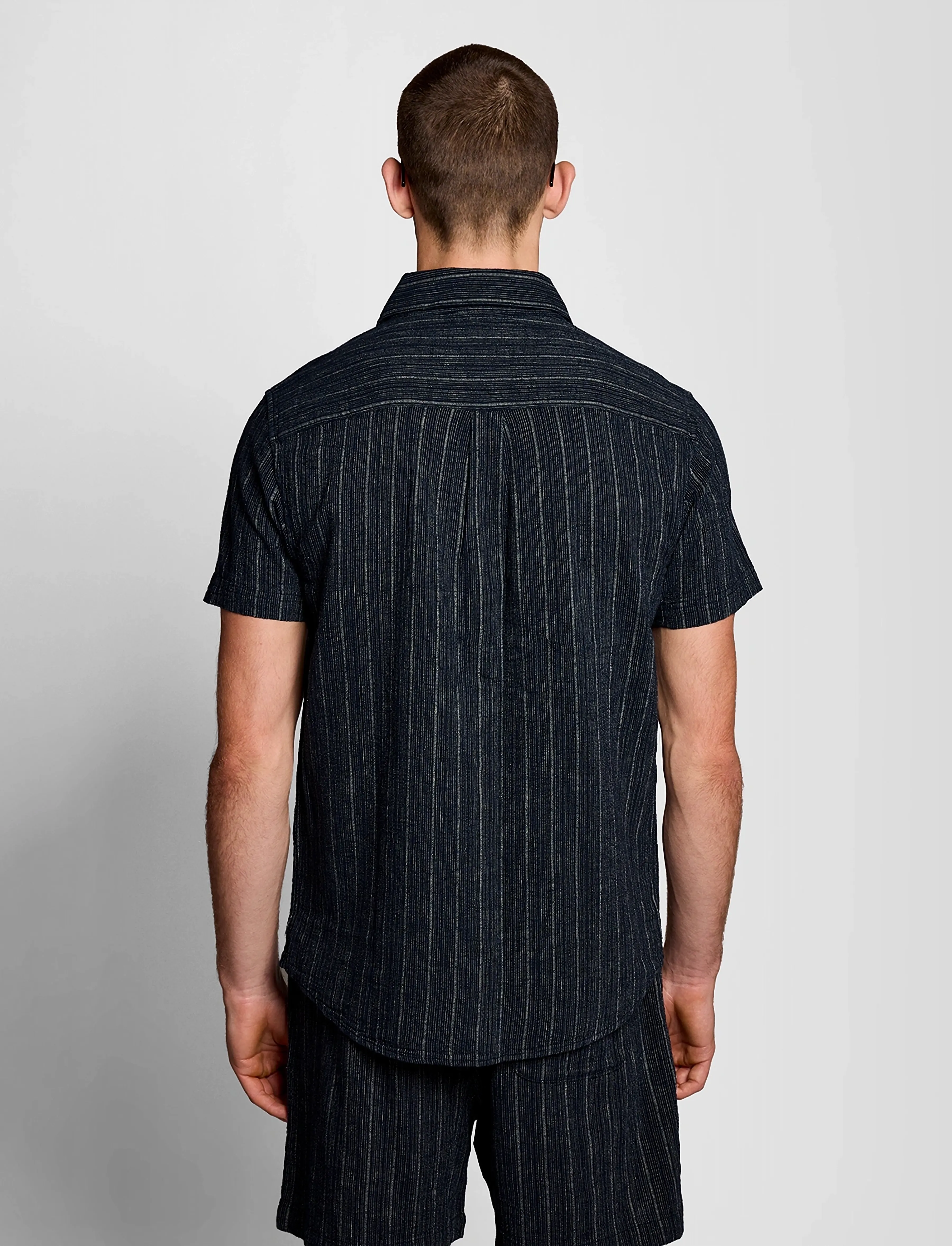 Lyle & Scott - Short Sleeve Ticking Stripe Shirt - striped shirts - dark navy - 3