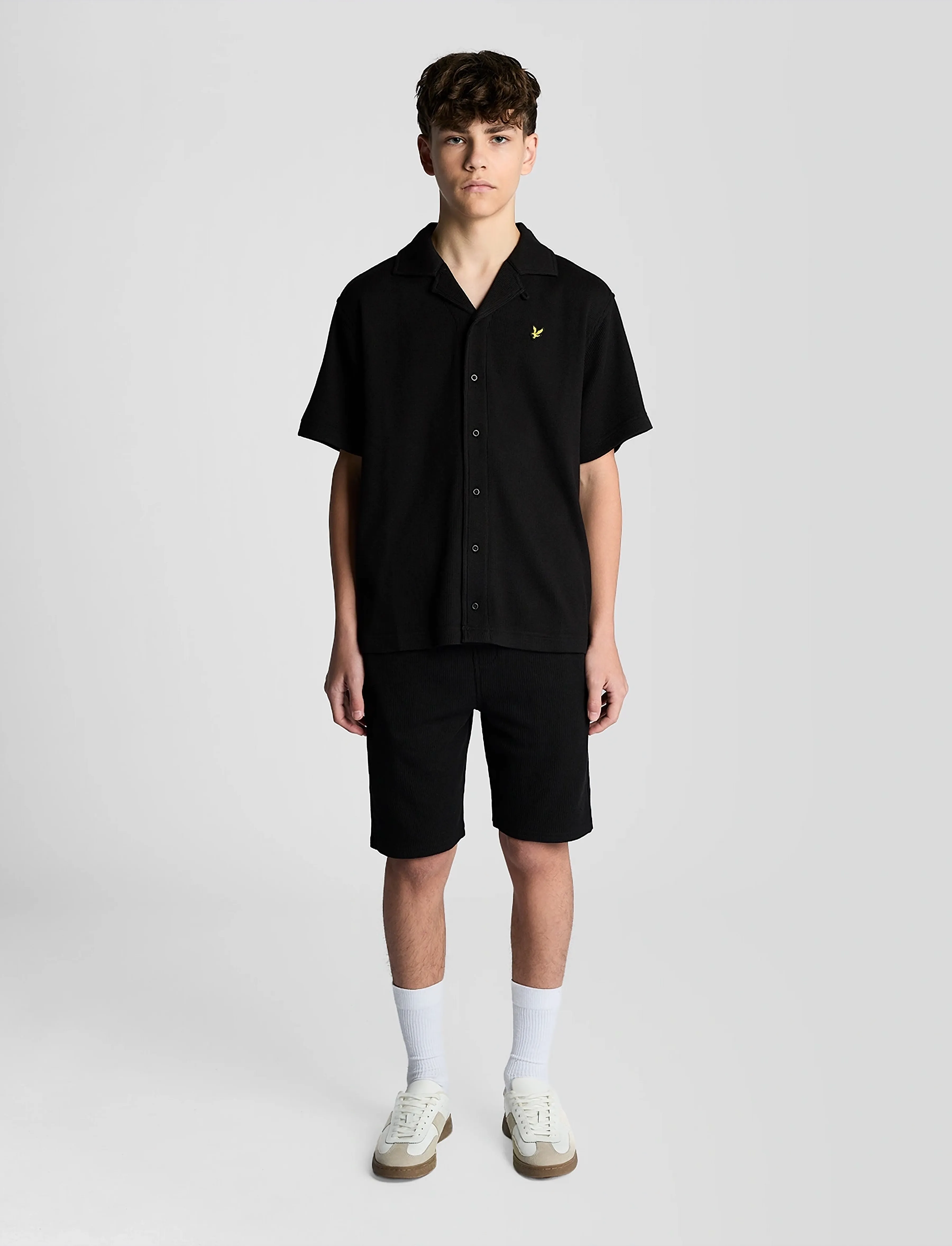 Lyle & Scott - SS Waffle Shirt - lühikeste varrukatega särgid - z865 jet black - 2