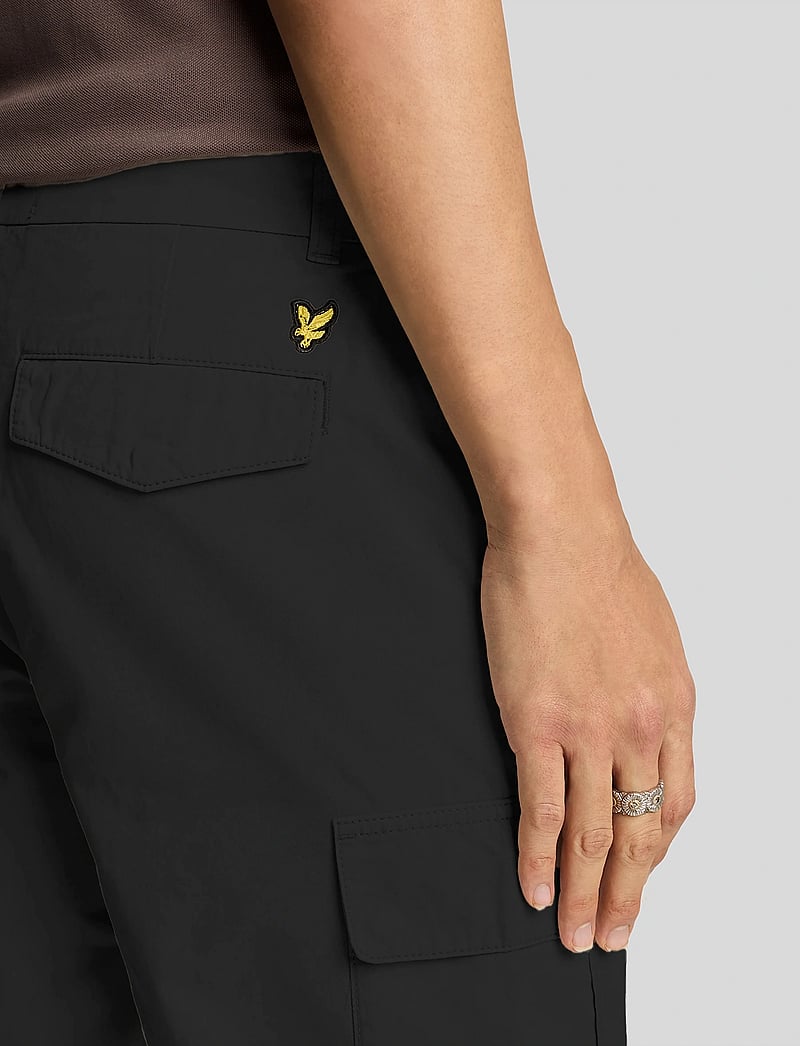 Lyle & Scott - Cargo Pocket Trouser - cargo pants - z865 jet black - 5
