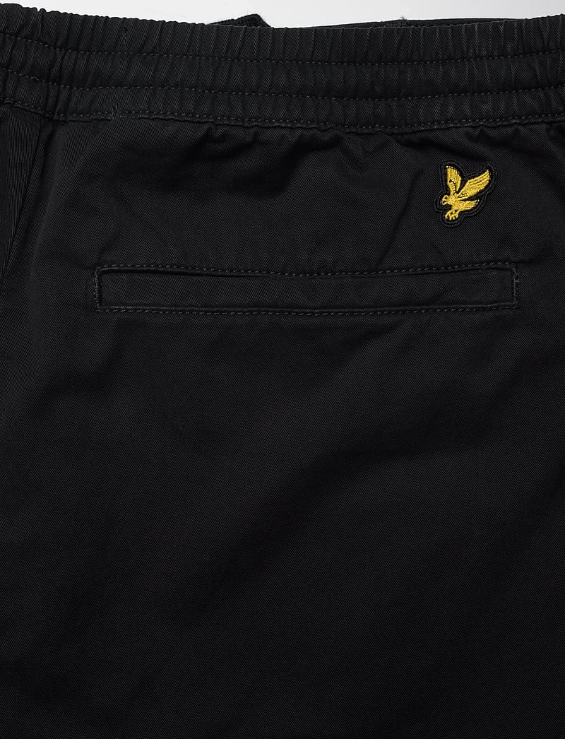 Lyle & Scott - Drawstring Tapered Chino - chinos - z865 jet black - 4