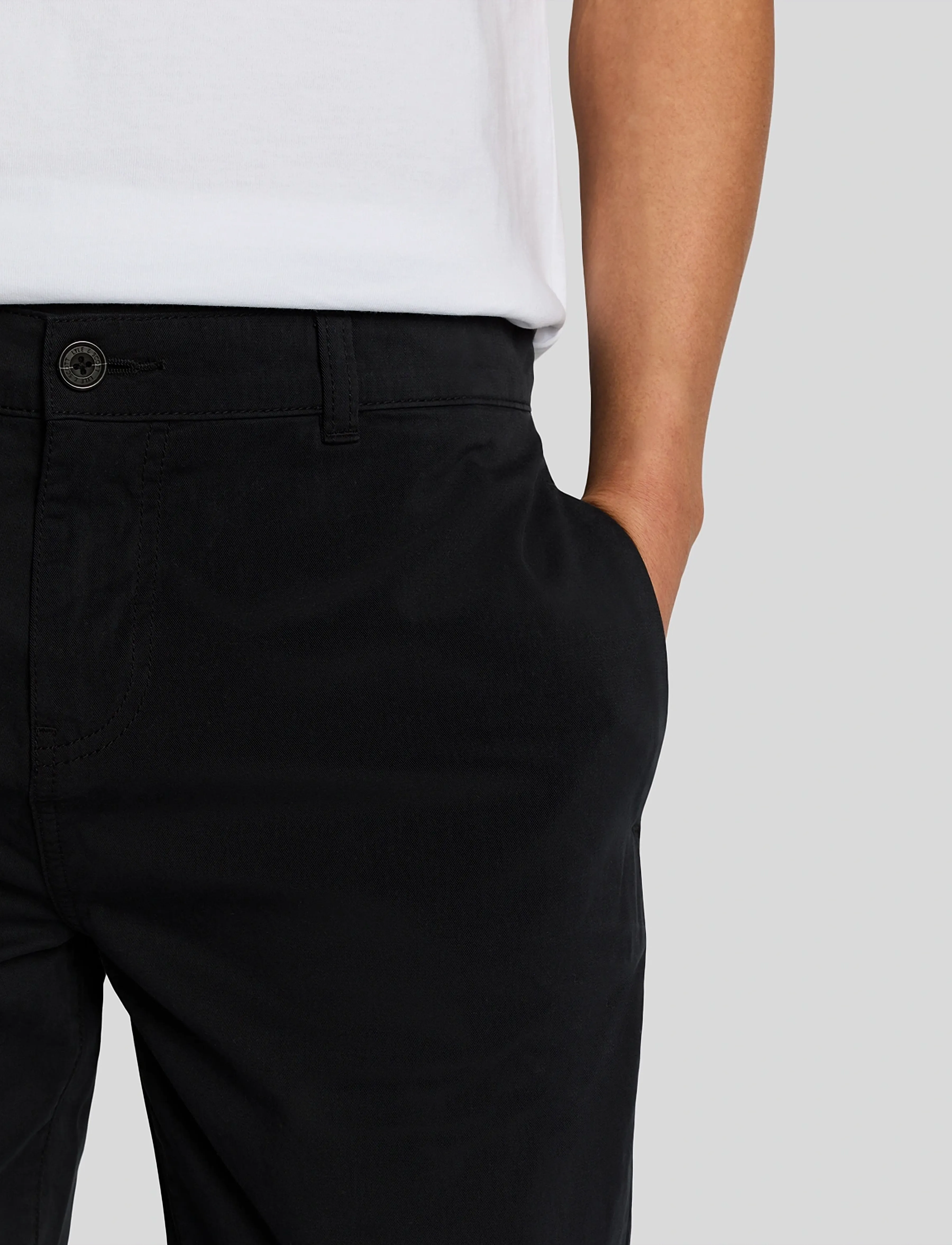 Lyle & Scott - Straight Leg Chino - chinos - z865 jet black - 5
