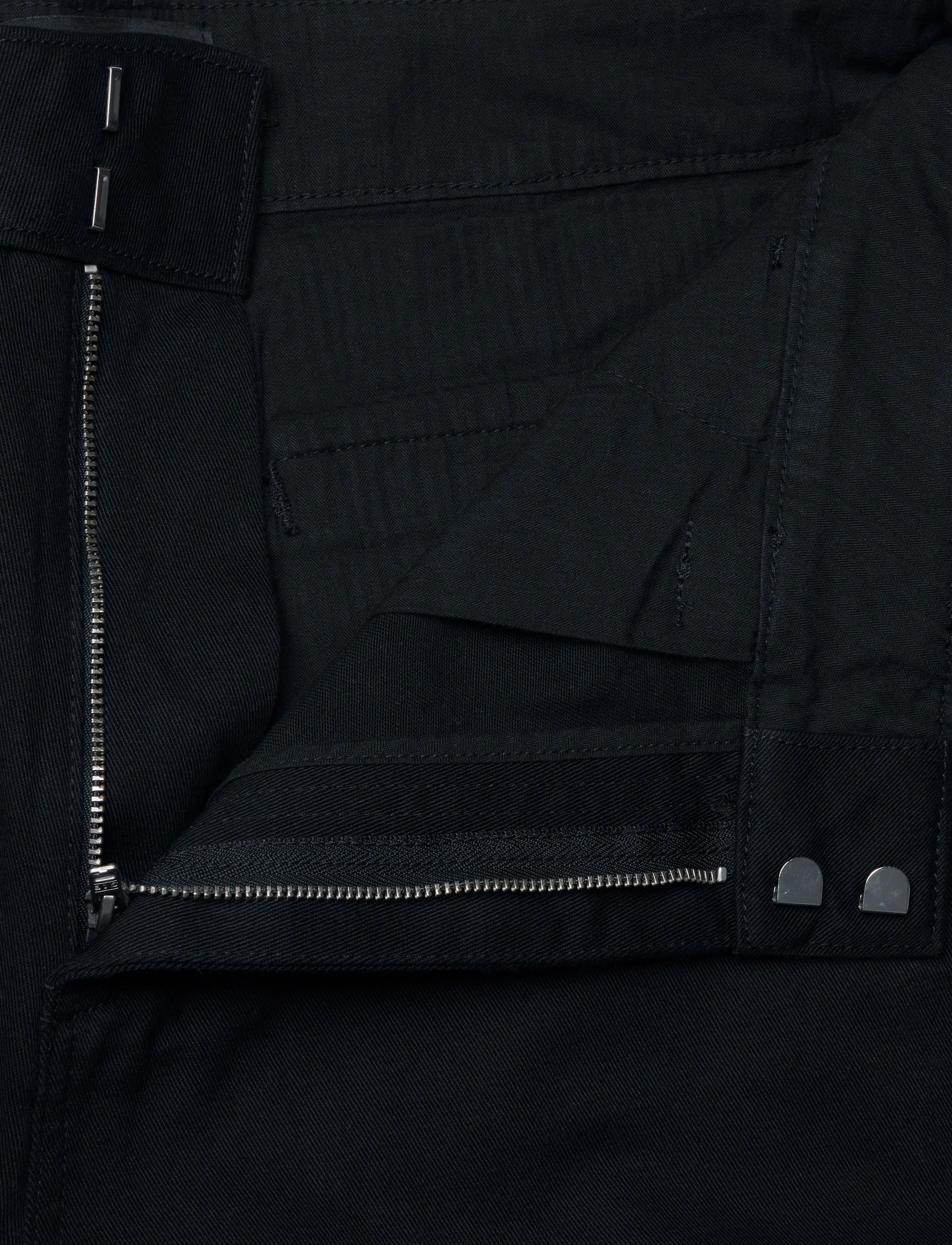 Lyle & Scott - Straight Leg Work Pants - freizeithosen - jet black - 3