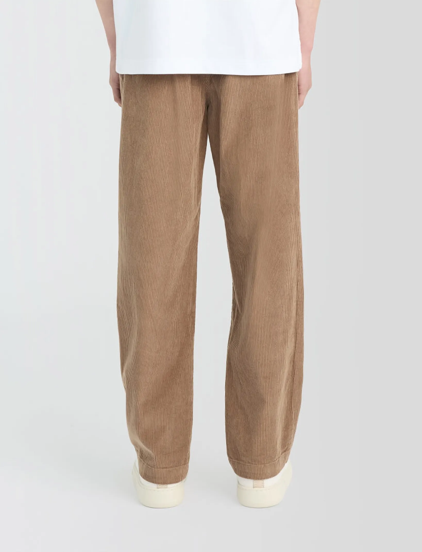 Lyle & Scott - Cord Trousers - freizeithosen - muted taupe - 3