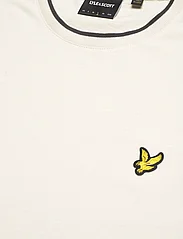 Lyle & Scott - Tipped T-shirt - kortärmade t-shirts - x296 chalk/ gunmetal - 2