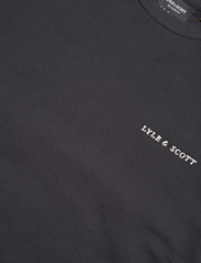 Lyle & Scott - Embroidered Logo T-shirt - laagste prijzen - x087 saddle - 2