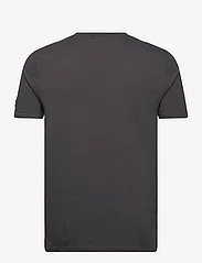 Lyle & Scott - Embroidered T-Shirt - kortermede t-skjorter - w635 gunmetal - 1