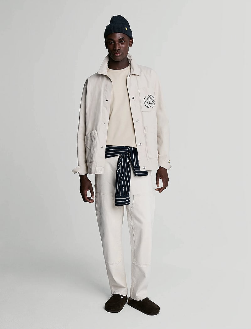 Lyle & Scott - Embroidered T-Shirt - short-sleeved t-shirts - x239 cove/ dark navy - 4