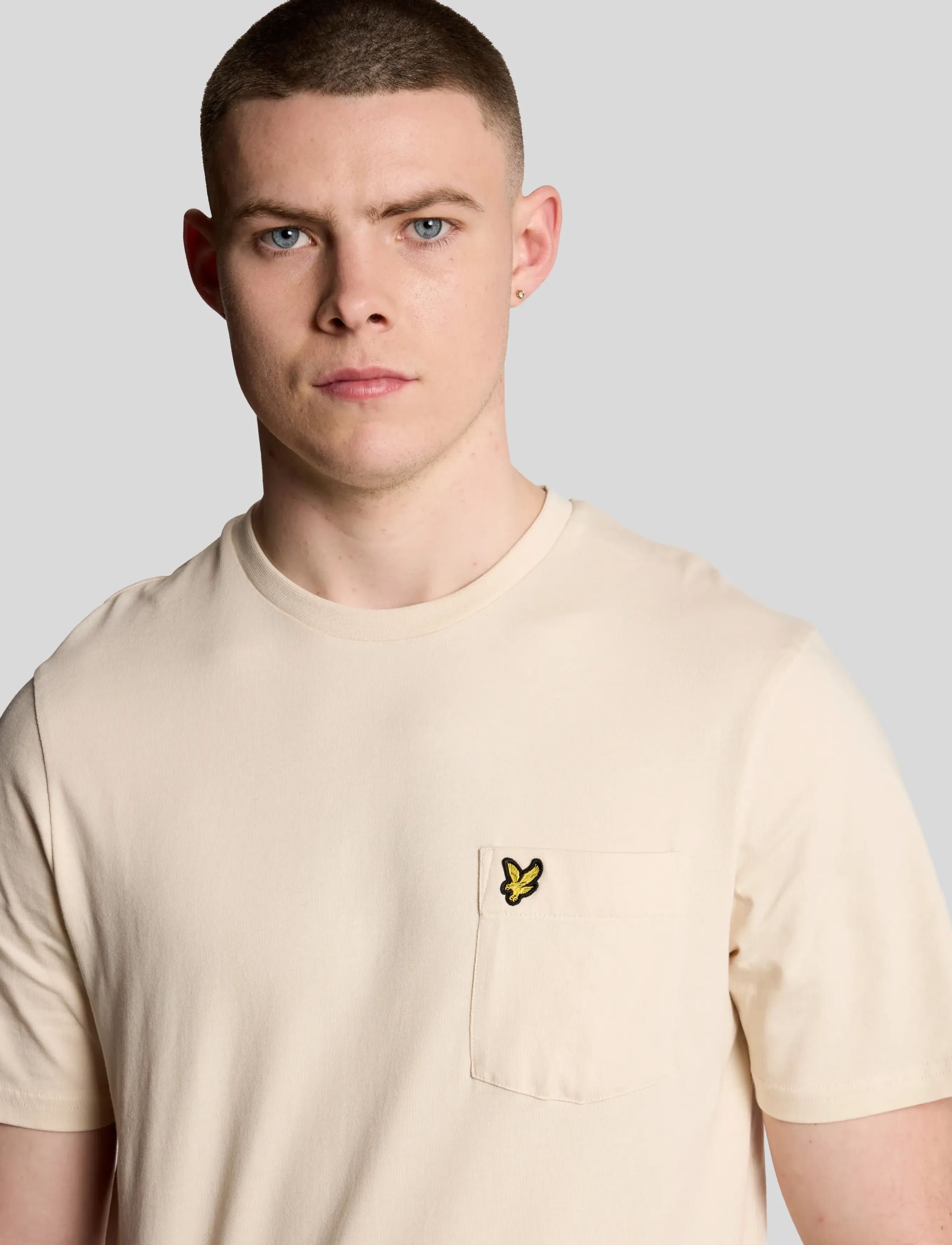 Lyle & Scott - Pocket T-Shirt - x798 parchment - 5