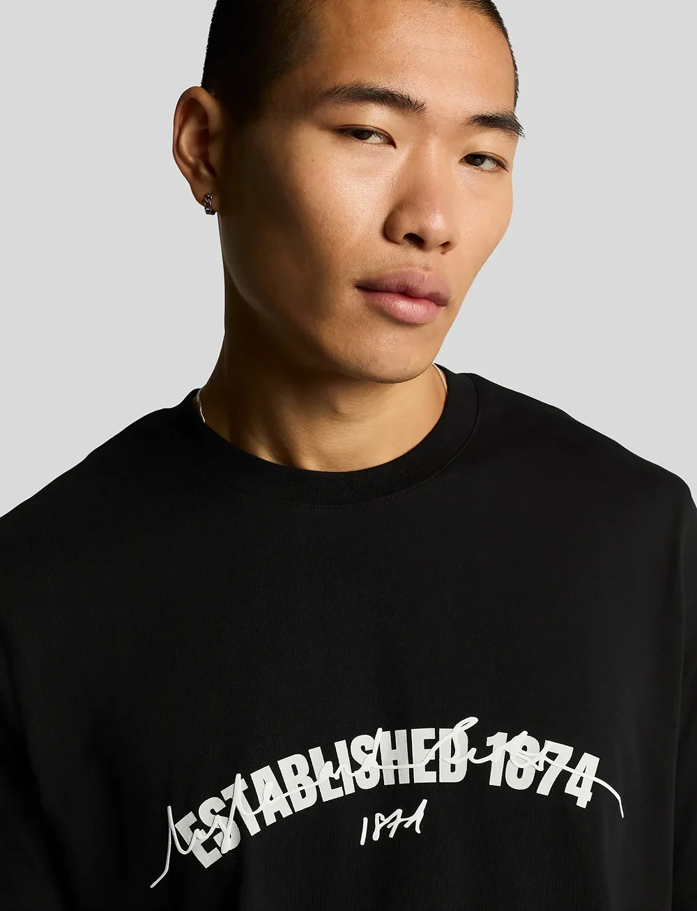 Lyle & Scott - Established 1874 Graphic T-Shirt - lühikeste varrukatega t-särgid - z865 jet black - 4