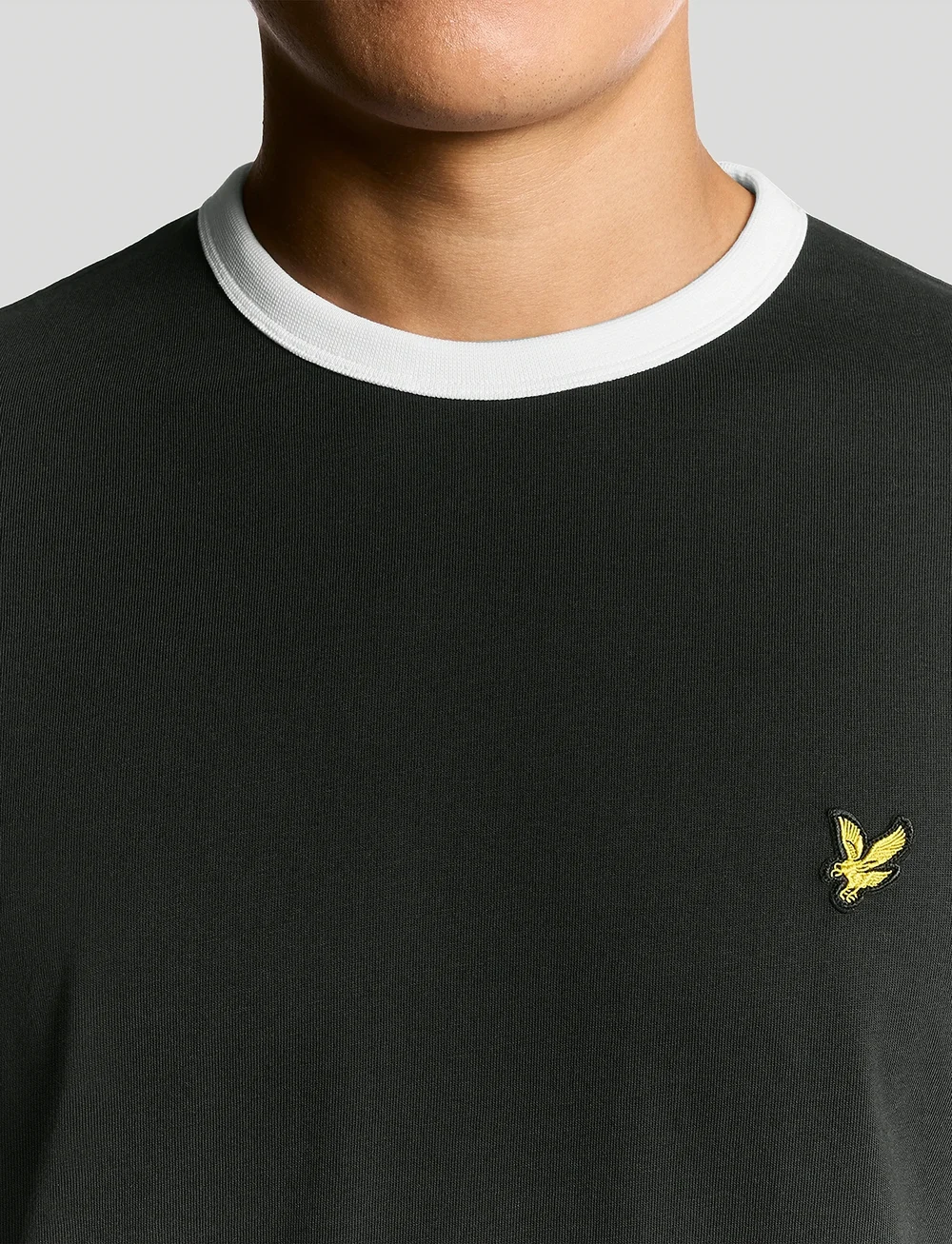 Lyle & Scott - Ringer T-shirt - t-krekli ar īsām piedurknēm - w189 jet black/ white - 5