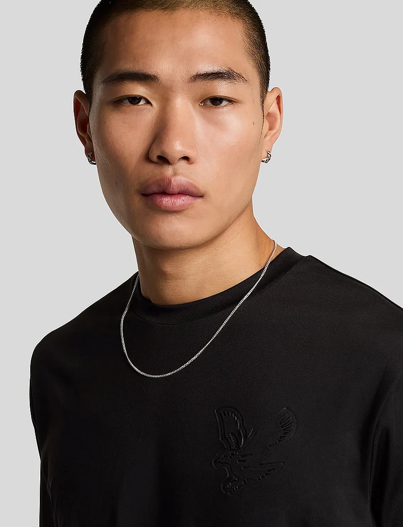 Lyle & Scott - Panelled Neoprene T-shirt - lühikeste varrukatega t-särgid - z865 jet black - 5