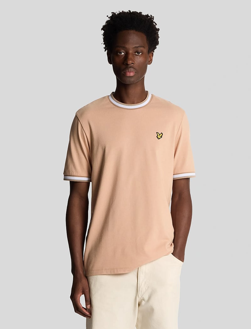 Lyle & Scott - Multi Tipped T-Shirt - lühikeste varrukatega t-särgid - x822 deep tan/ white/ oyster - 0