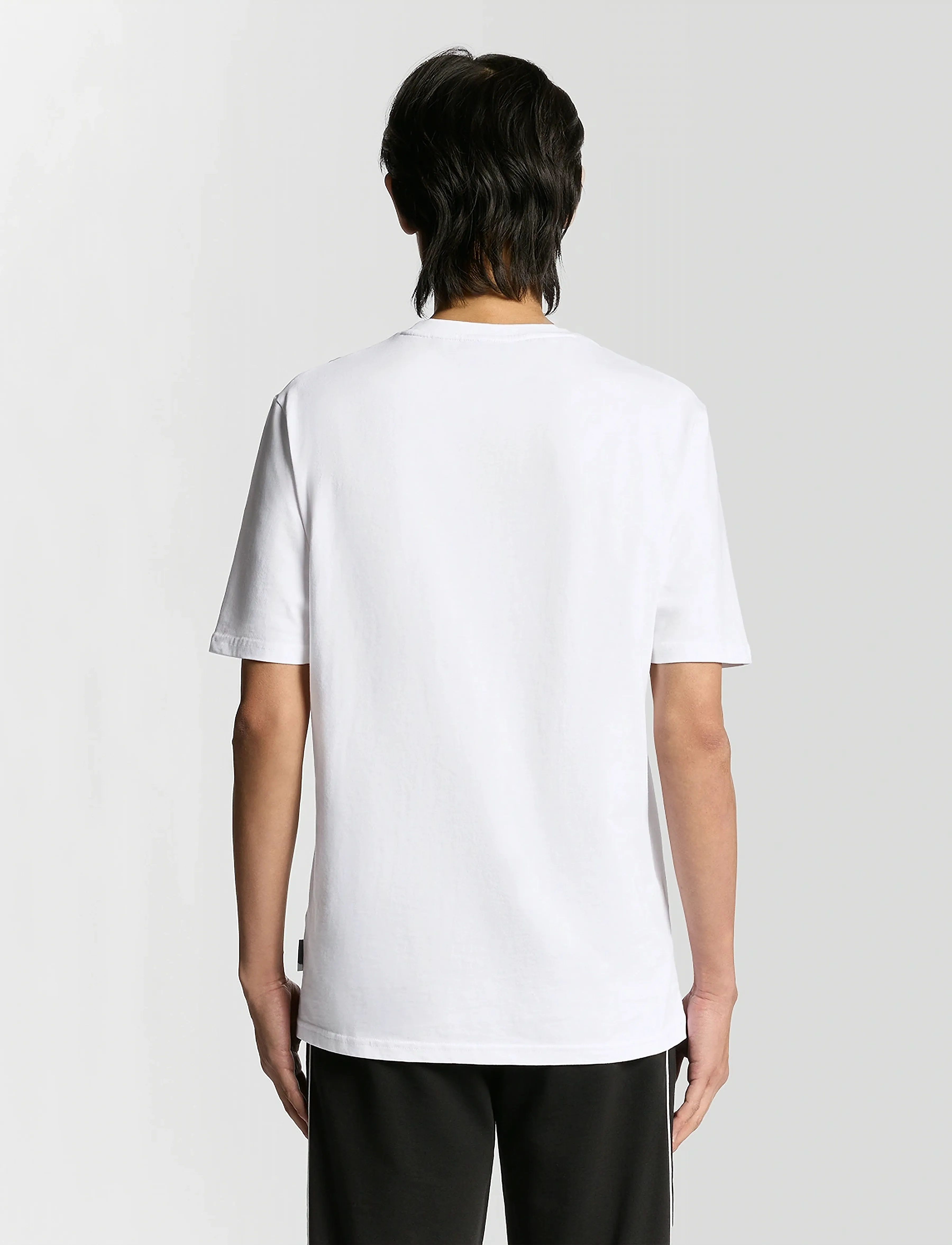 Lyle & Scott - Sunnies FC Graphic T-shirt - t-shirts à manches courtes - 626 white - 3