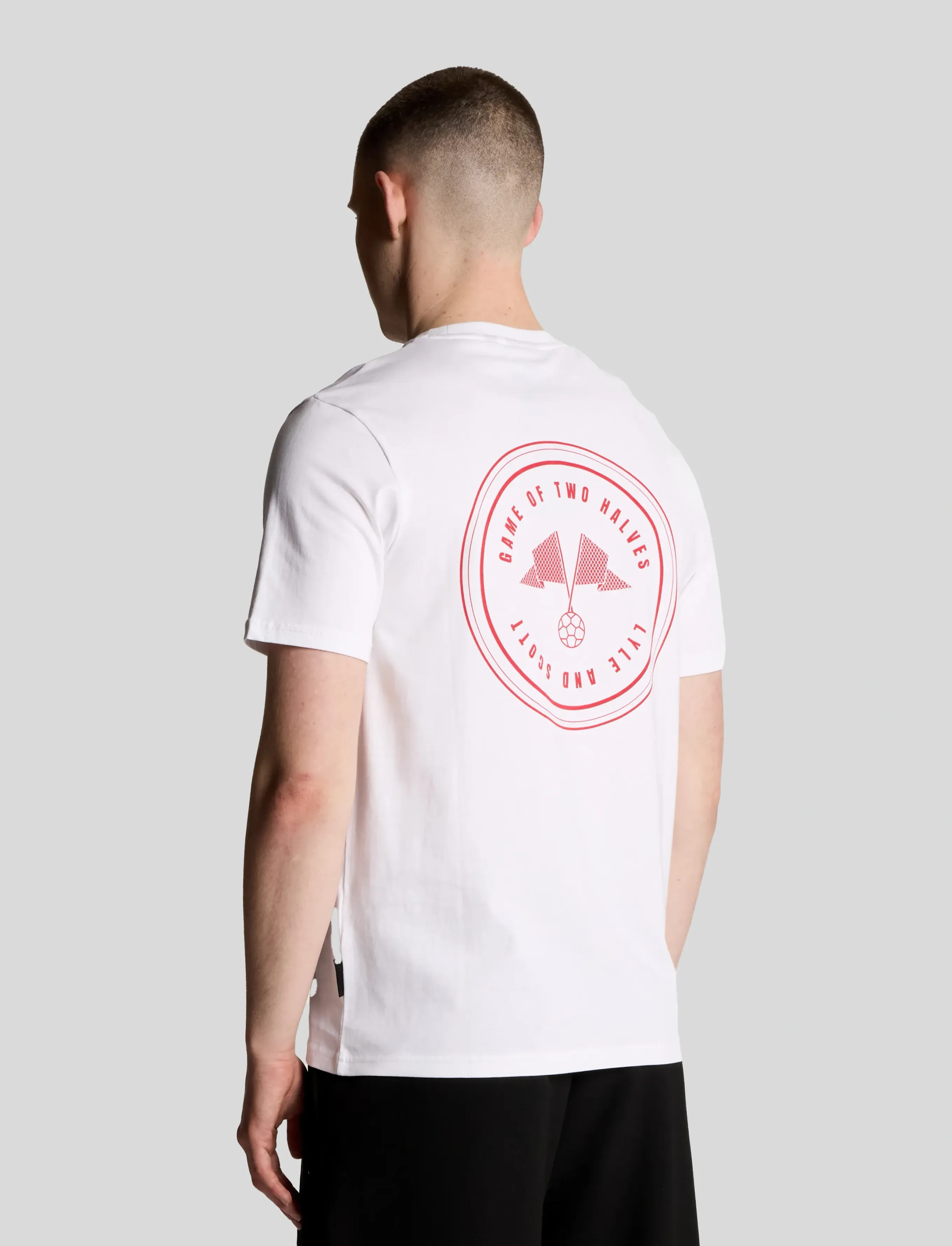 Lyle & Scott - Game of Two Halves Graphic T-Shirt - x814 white/ flare red - 2