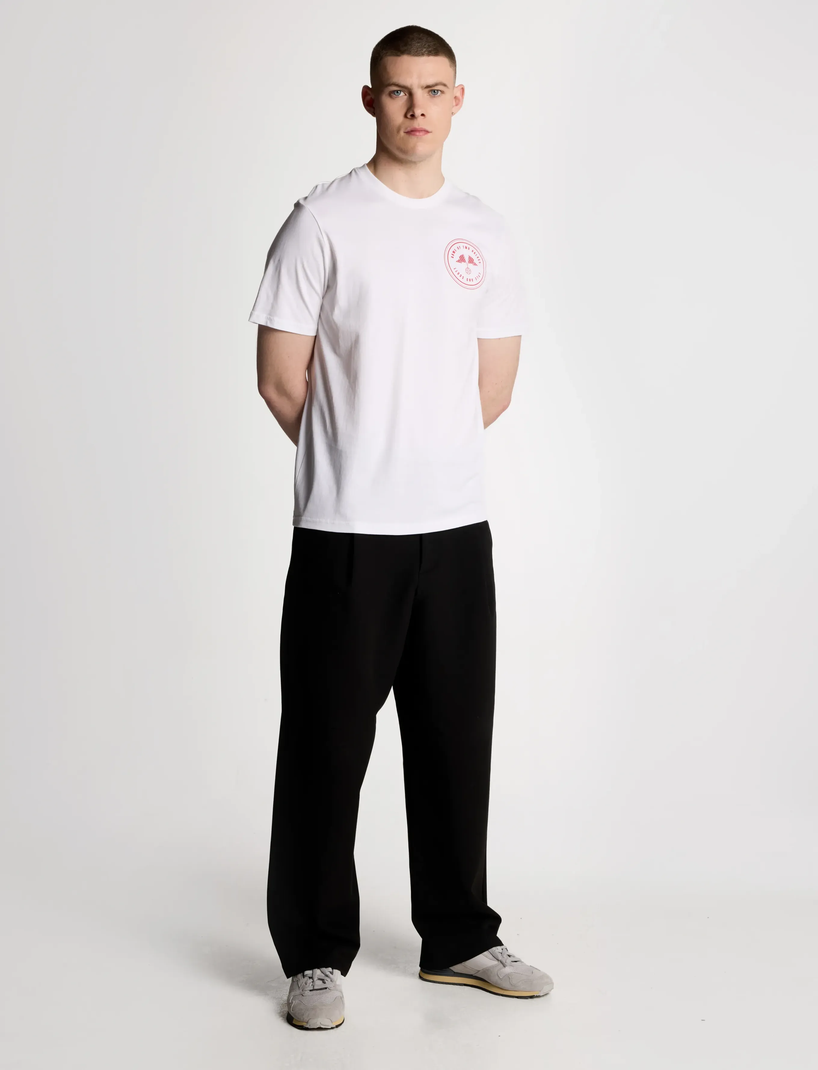 Lyle & Scott - Game of Two Halves Graphic T-Shirt - x814 white/ flare red - 3