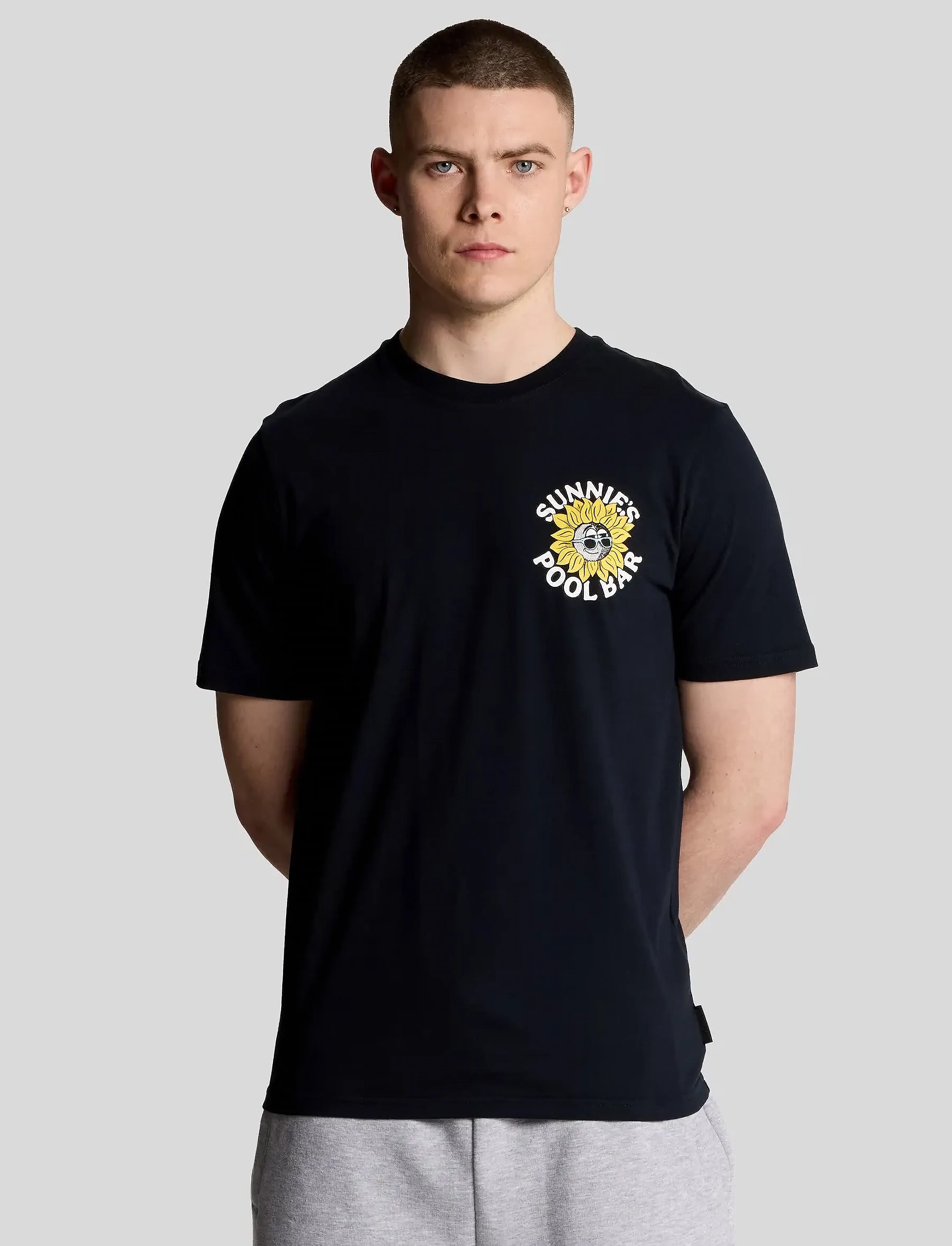 Lyle & Scott Sunnies Pool Bar Graphic T-shirt - 4 for 3 - Z271 DARK NAVY / black