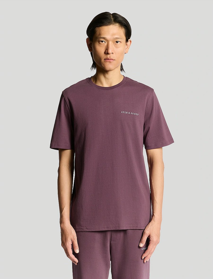 Lyle & Scott - Script T-Shirt - kurzärmelige t-shirts - x868 dusky maroon - 0