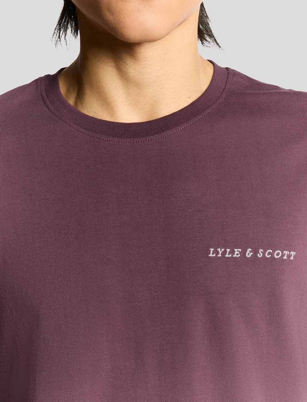 Lyle & Scott - Script T-Shirt - kurzärmelig - x868 dusky maroon - 5
