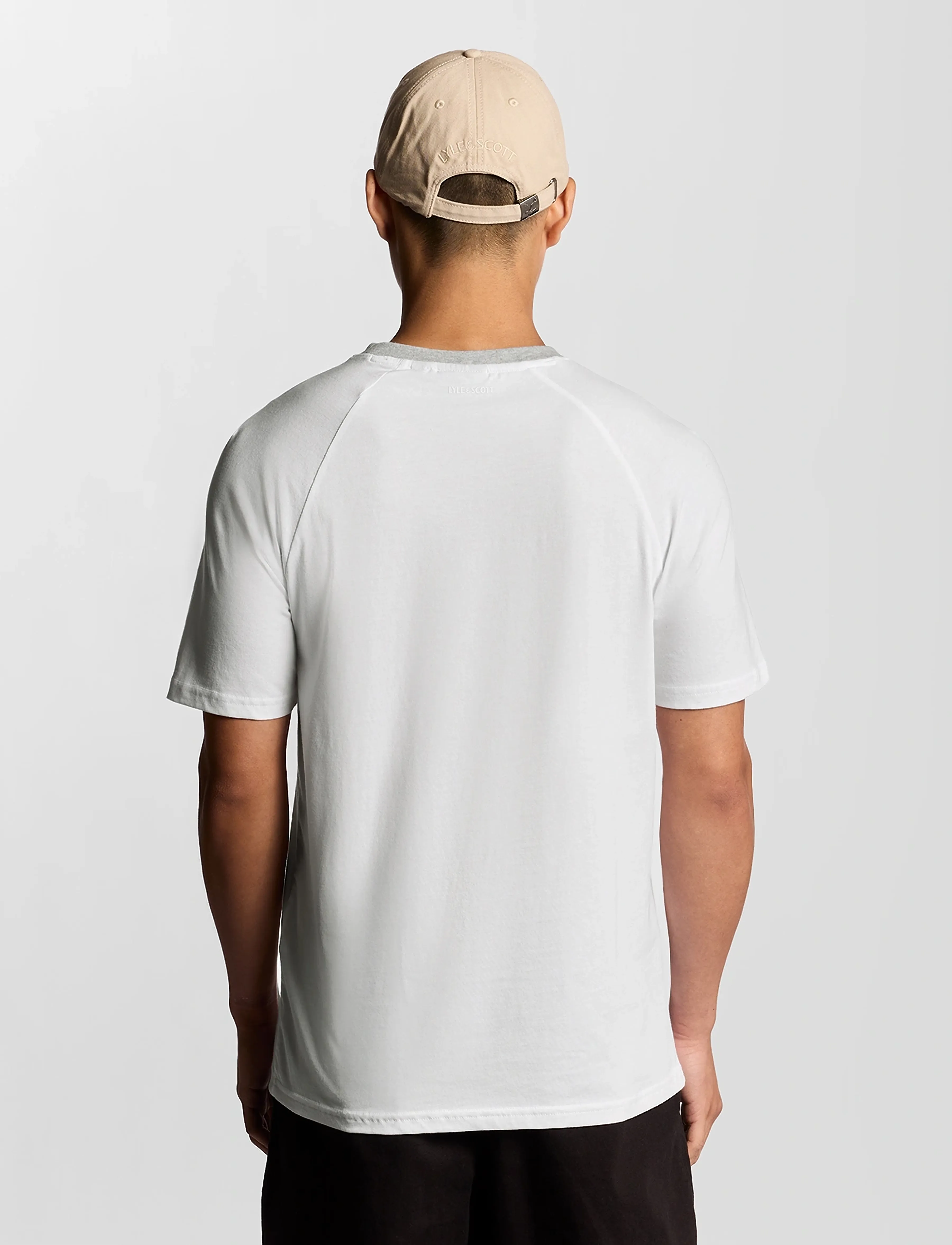 Lyle & Scott - Half Raglan T-Shirt - kurzärmelig - 626 white - 3