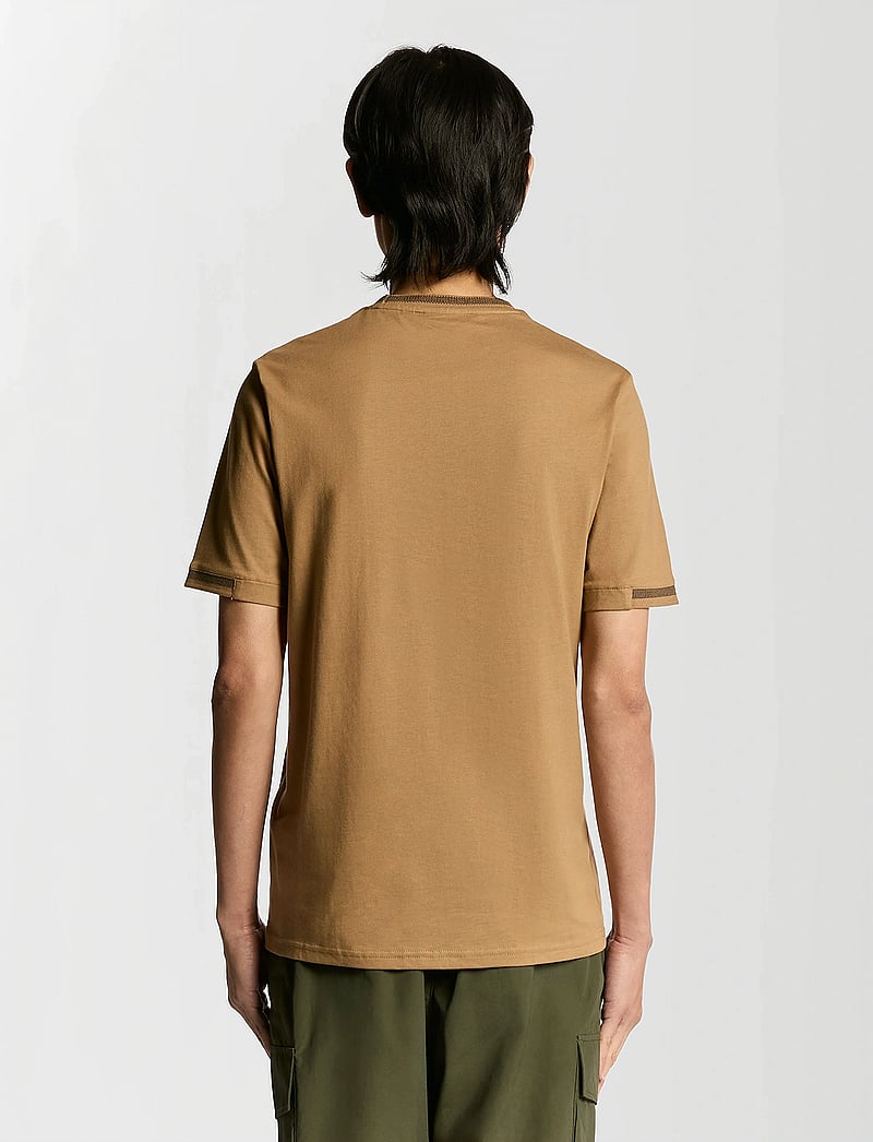 Lyle & Scott - Birdseye Half Tipped T-Shirt - kortärmade t-shirts - x946 tigers eye/ dark navy - 3