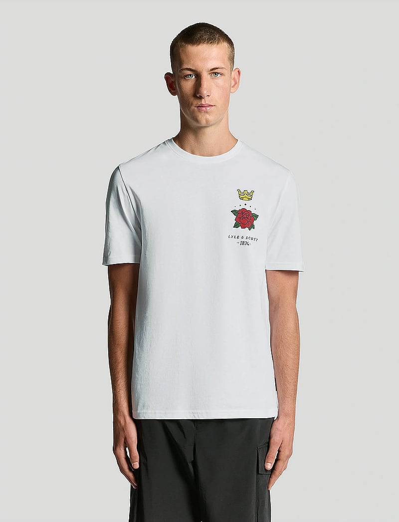 Lyle & Scott - Rose and Crown Graphic T-shirt - kortärmade t-shirts - 626 white - 0