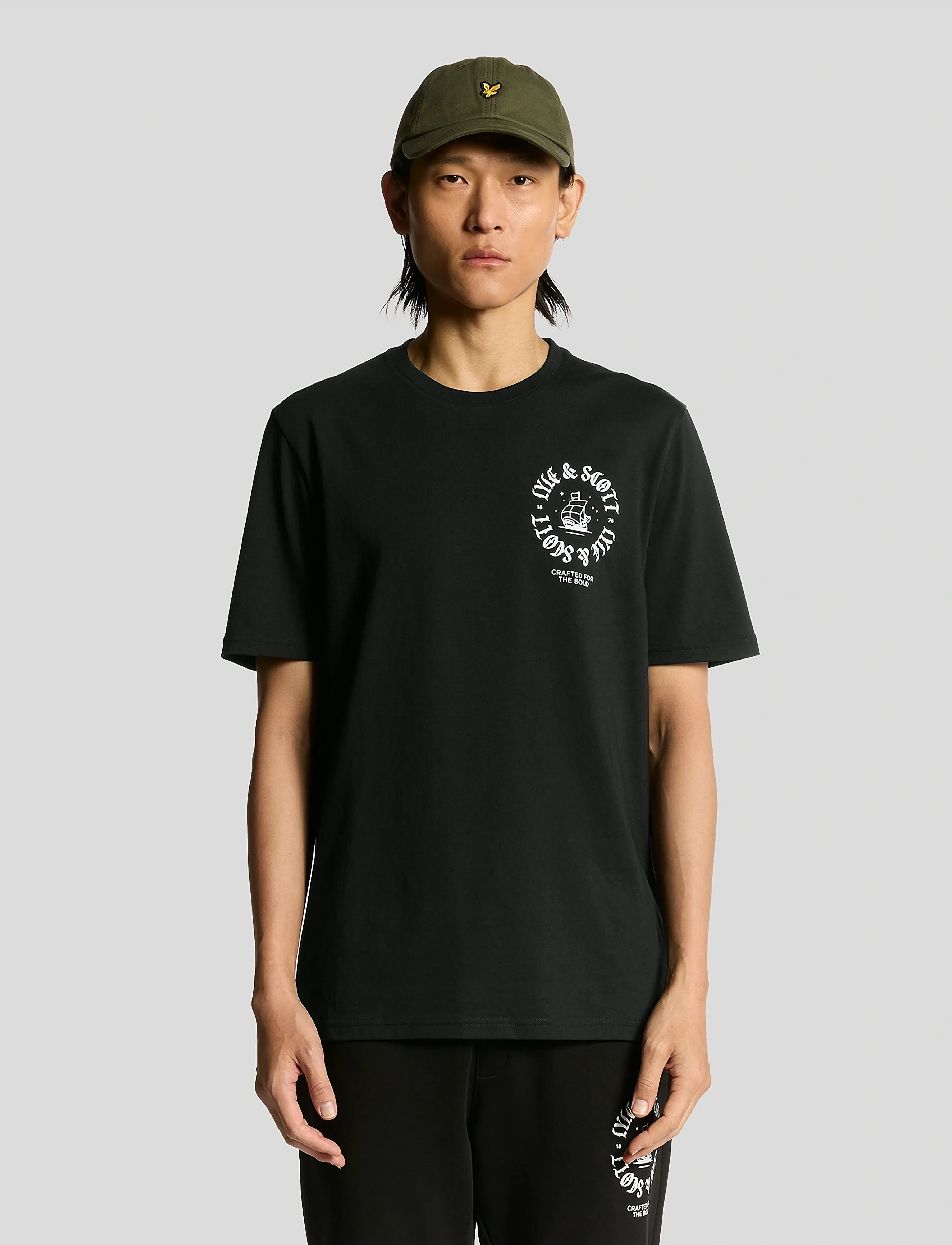 Lyle & Scott - Ship Insignia Graphic T-shirt - lühikeste varrukatega t-särgid - z865 jet black - 4